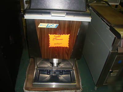 Follett ice dispenser