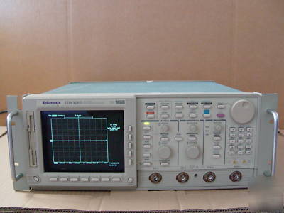 Tektronix TDS520D digital phosphor oscilloscopes/OPT1E5