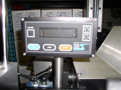 New labeling machine/ labeler so cal pkging st 600- 