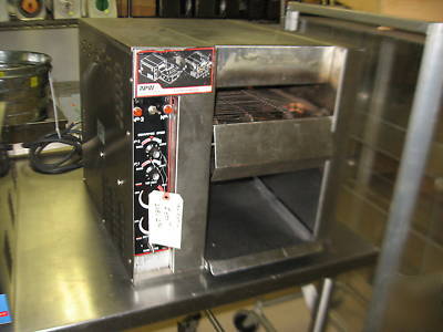 Apw wyott bt 15 conveyor bagel bun toaster model bt-15