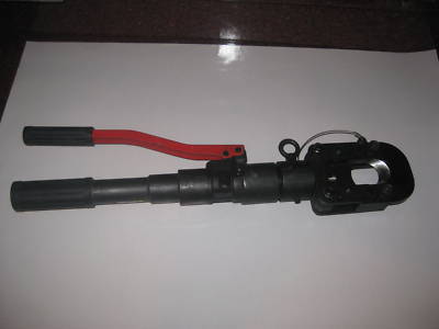 Huskie s-40B hand held hydraulic cutter used great deal