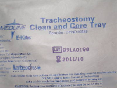 Trach. clean & care tray-inner cannula-foam trach tie