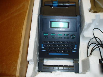 Brady LS2000 portable labeling system