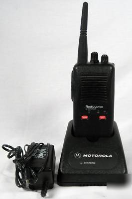 Motorola radius SP50 uhf*450-470*10 ch radio w/charger