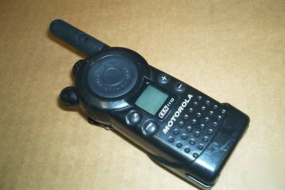 Motorola cls 1110 CLS1110 2-way radios w/ charger
