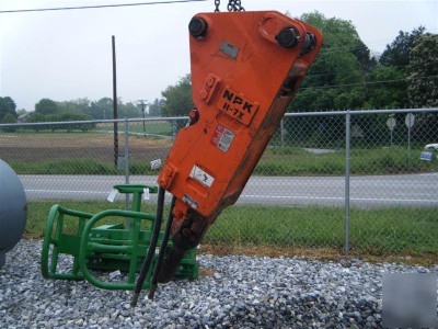 Good npk h-7X hydraulic breaker - caterpillar excavator