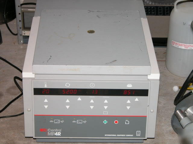 Iec centra MP4R refrigerated centrifuge w / 851 rotor