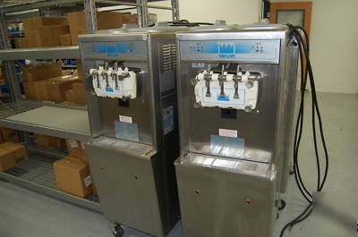 2007 taylor 794 soft serve / frozen yogurt machine 2007