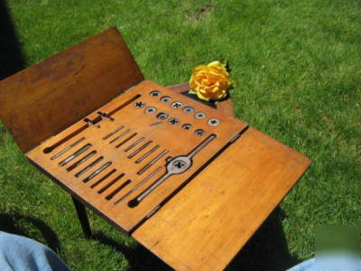 Antique pratt & whitney tap & die tool set 26 pcs rare 