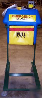 Speakman 21 gallon heated portable eyewash with cart