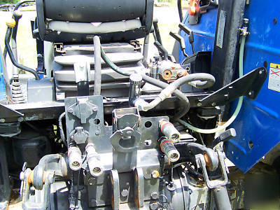 New holland TL100 a 4X4 diesel tractor loader 95 hp