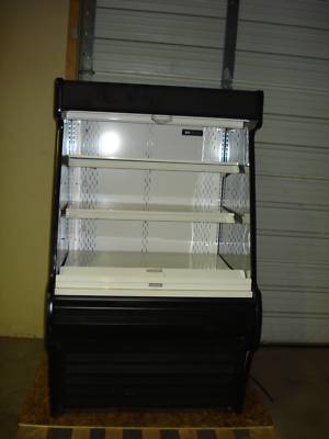 Structural concept lighted refrigerated display case