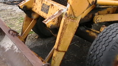 John deer back hoe JD500A in good shape n/r