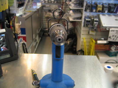 Avdel G2 pneumatic pop rivet gun riviter