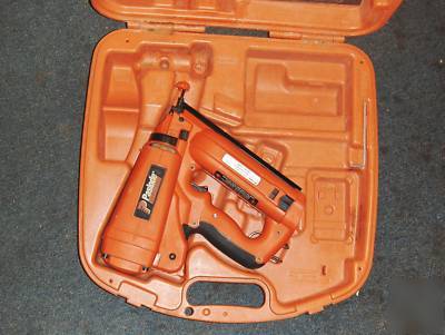 Paslode cordless 16 guage angled finish nailer & case
