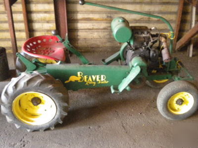 Vintage beaver wisconsin tractor small w trailer 1950's