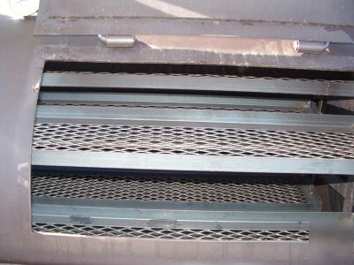 2010 barbeque concession trailer / mobile kitchen 
