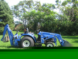 New holland TC33D 4WD hydrostatic loader backhoe mint 