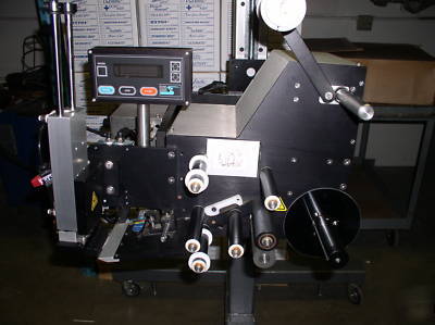 New labeling machine/ labeler so cal pkging st 600- 