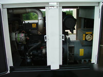 2004 atlas copco 22KW generator yanmar diesel trailer