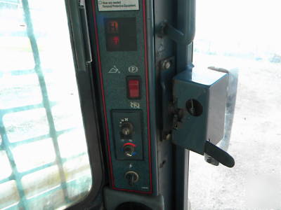 2002 gehl 7800 951 hours SL7800 2 speed heat & a/c