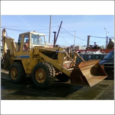 Dynahoe 490 backhoe loader