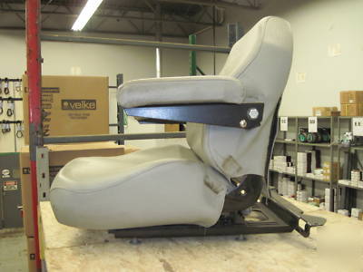 Exmark lazer seat- will fit many other riders