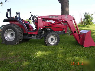 Mahindra 3510 w/loader & 4WD