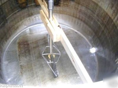 1000 gallon stainless jacketed mix tank