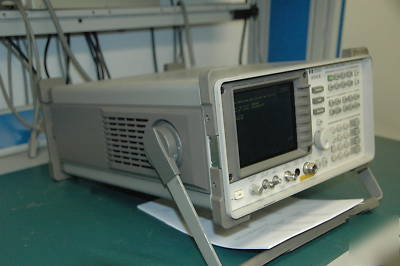 Hp 8561E spectrum analyzer 6.5GHZ color display cal'd