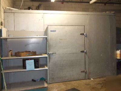 Louisville walk-in cooler