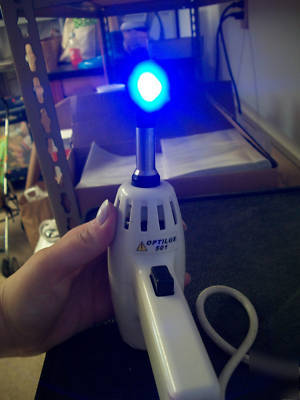 Optilux 501 halogen curing light - great working cond.
