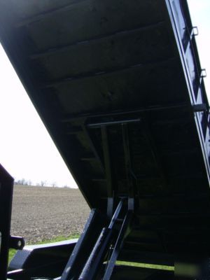 2005 performance dump trailer 16X72 tandem 12,000 gvw