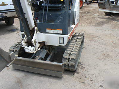 Bobcat 2005 323 mini excavator wit 16
