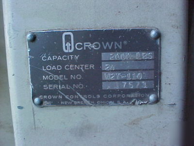 Crown walkie stacker electric fofklift