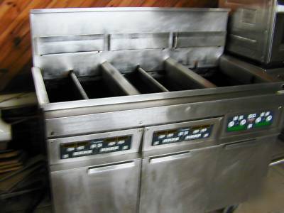 Frymaster mach 352 gas fryer in great condition