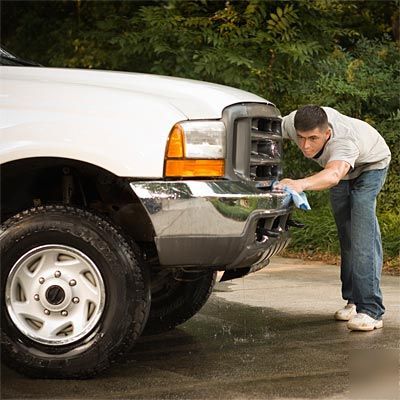 Scott shop towels available in 1/2 or full pallet qty's