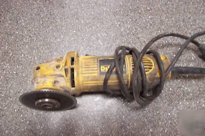 Dewalt DW400 4-1/2-inch small angle grinder