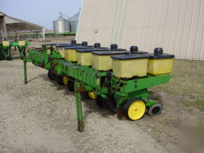 John deere 6 row planter , 7000 3PT mounted, notill
