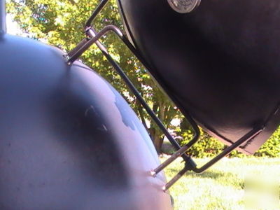 Bbq smoker grill, kettle style, very large