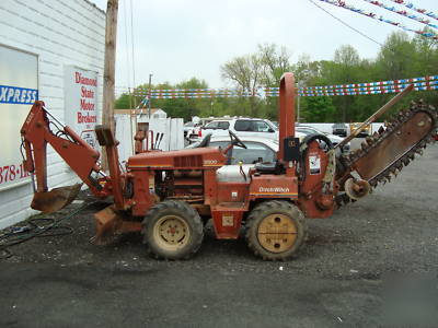 Ditch witch 3500 ride-on 4X4 trencher + backhoe + blade