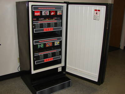 Antares drink & snack combo vending machine on location