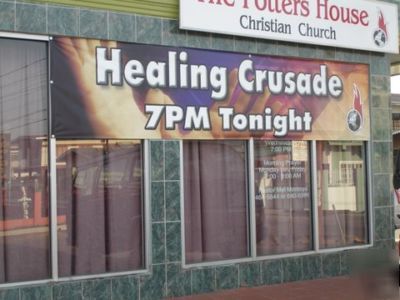 Full color custom vinyl digital banner sign 4' x 8'