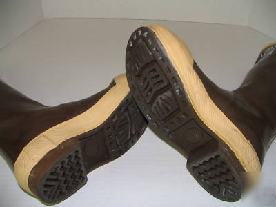 Industrial servus neoprene steel toe boots sz 8 