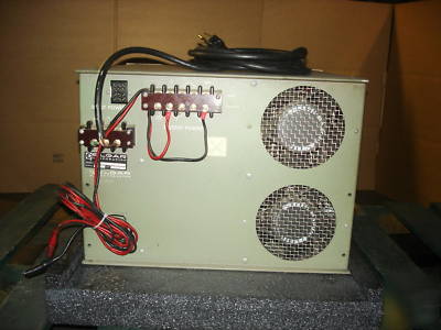 Elgar 1001A 1000VA ac power source w/ 400SD oscillator