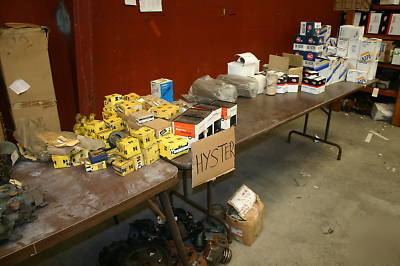 New huge lot of hyster parts manifold bearings caps ++