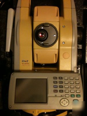 Topcon gpt-9005A 3000M total station(great condition)