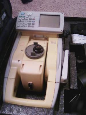 Topcon gpt-9005A 3000M total station(great condition)