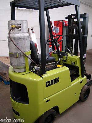 Clark C500-25 two stage 2500LB lp forklift lift truck