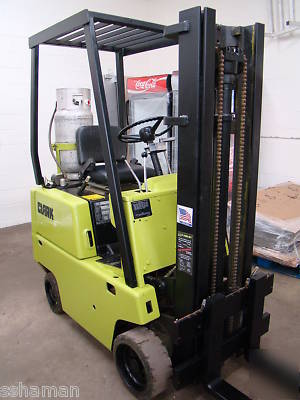 Clark C500-25 two stage 2500LB lp forklift lift truck